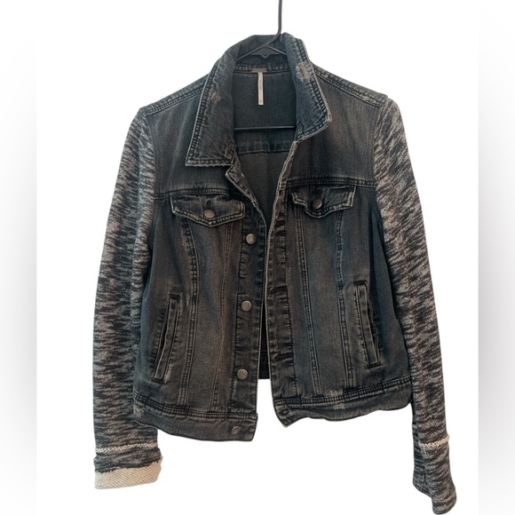 FREE PEOPLE Distressed mixed Grunge witch core sweatshirt black Jean Jacket SZ M - Picture 4 of 9